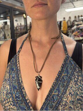 671. Women's Obsidian Wire Wrapped Arrowhead Necklace NEW